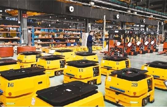 新松机器人 以自主创新为引擎，物联网技术为纽带，打造全产业价值链